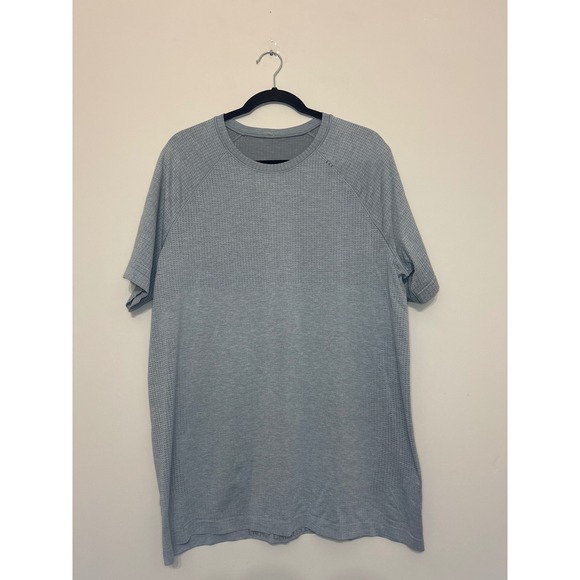 Lululemon Mens T-Shirt Short Sleeve Athletic Training Gym Workout Top - Picture 1 of 6